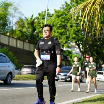 Runner Photo 4079416