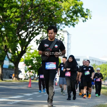 Runner Photo 4079468