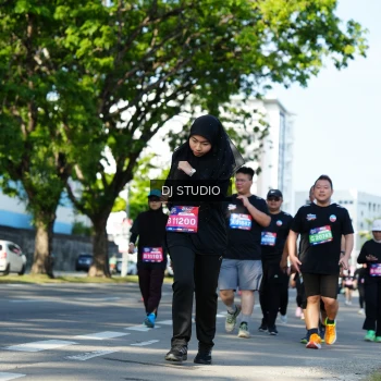 Runner Photo 4079472