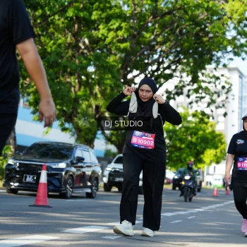 Runner Photo 4079499