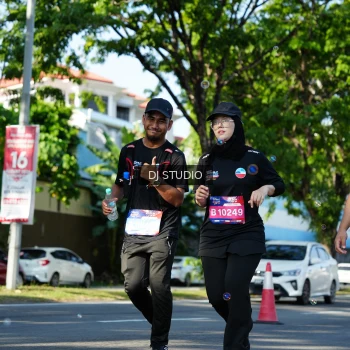 Runner Photo 4079585