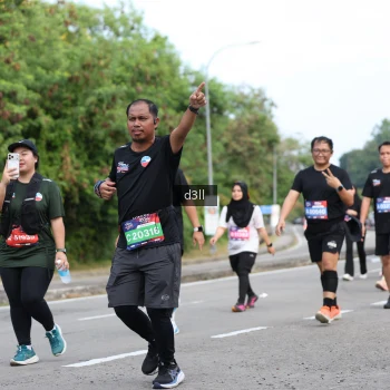 Runner Photo 4079615