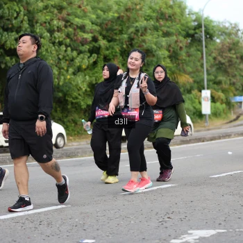 Runner Photo 4079674