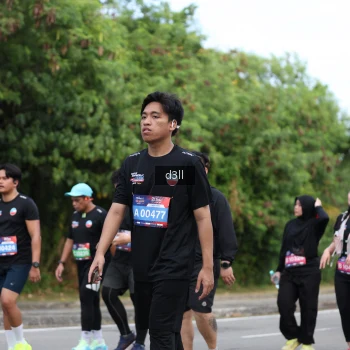 Runner Photo 4079675