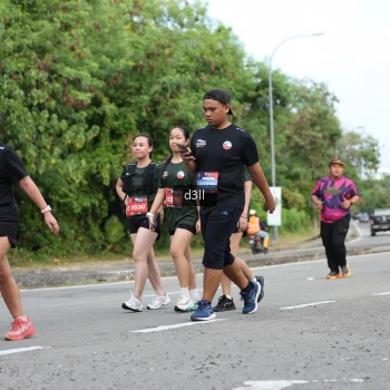 Runner Photo 4079711