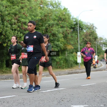 Runner Photo 4079713