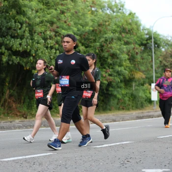 Runner Photo 4079715