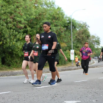 Runner Photo 4079716
