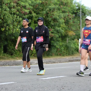 Runner Photo 4079745