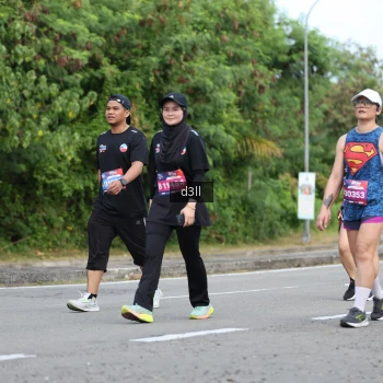 Runner Photo 4079747