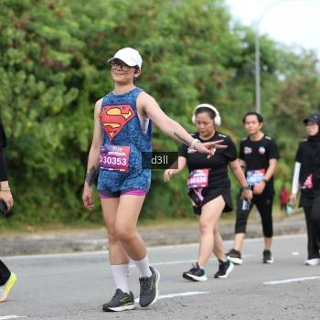 Runner Photo 4079749