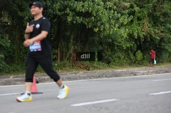 Runner Photo 4079817