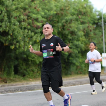 Runner Photo 4079871