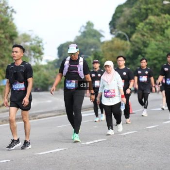 Runner Photo 4079876