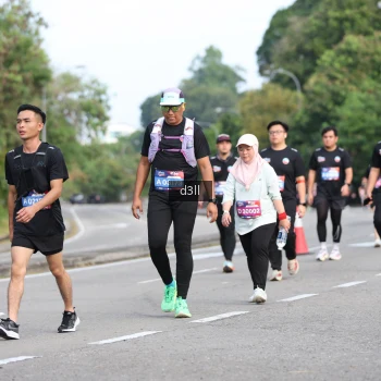 Runner Photo 4079877
