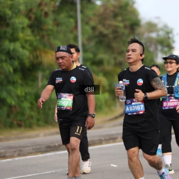 Runner Photo 4079938