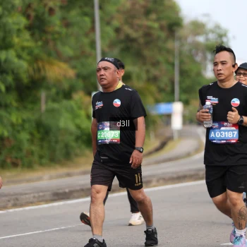 Runner Photo 4079945