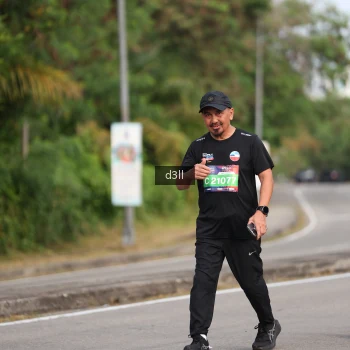 Runner Photo 4079974