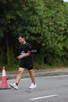 Runner Photo 4080273