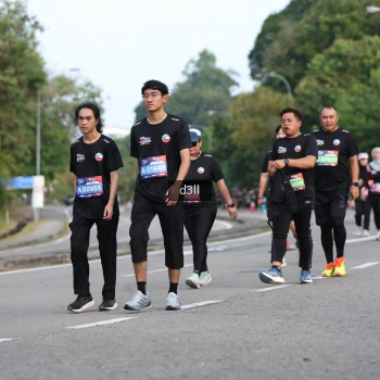 Runner Photo 4080743