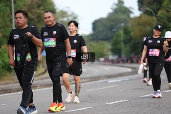 Runner Photo 4080753