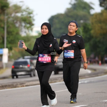 Runner Photo 4081078
