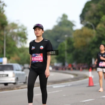 Runner Photo 4081100