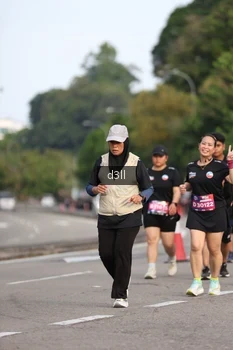 Runner Photo 4081113