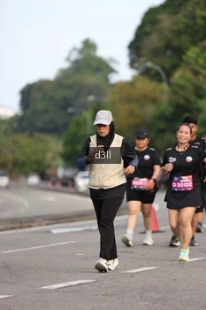 Runner Photo 4081115