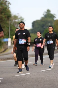 Runner Photo 4081135