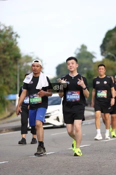 Runner Photo 4081161