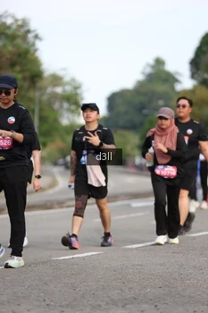Runner Photo 4081253