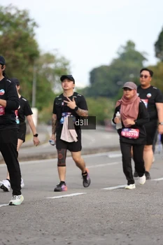 Runner Photo 4081256