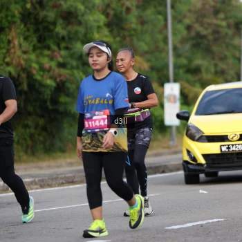 Runner Photo 4081303