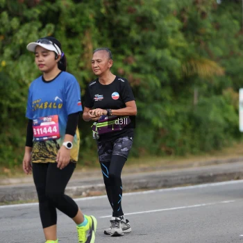 Runner Photo 4081306