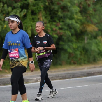 Runner Photo 4081313