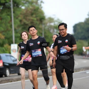 Runner Photo 4081346