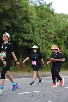 Runner Photo 4081523