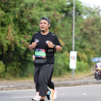 Runner Photo 4081721