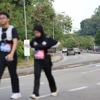 Runner Photo 4082250