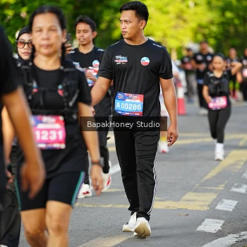 Runner Photo 4082685