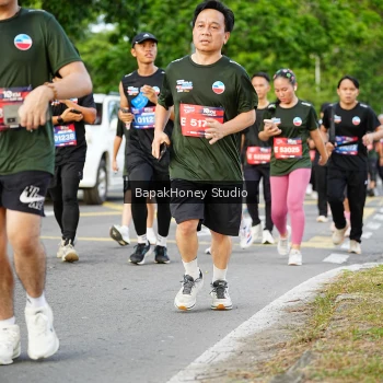 Runner Photo 4082788