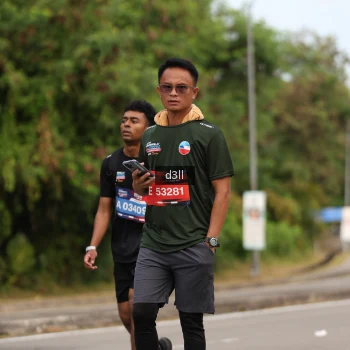 Runner Photo 4083035