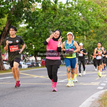 Runner Photo 4083202