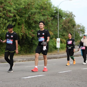 Runner Photo 4083213