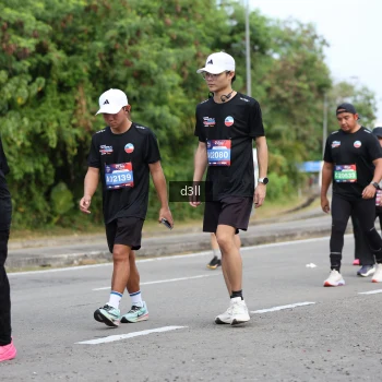 Runner Photo 4083246