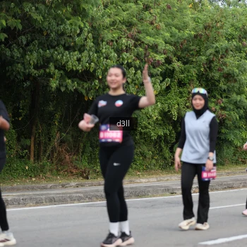 Runner Photo 4083336