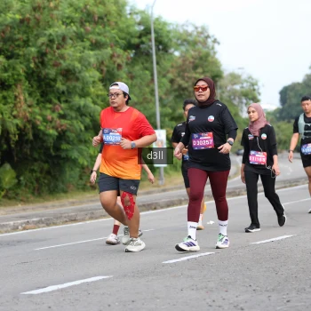 Runner Photo 4083373