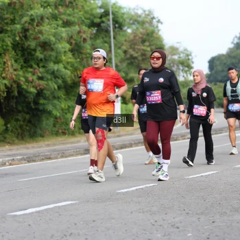 Runner Photo 4083383