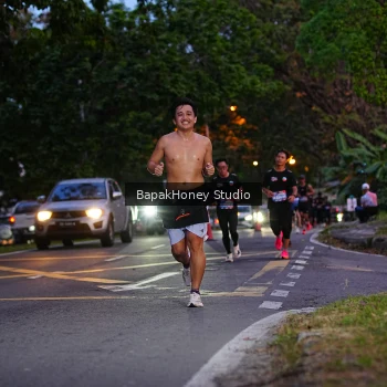 Runner Photo 4083458